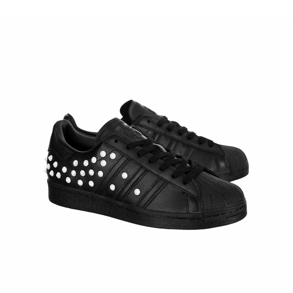 ADIDAS WOMENS NEW STUDDED SUPERSTAR SNEAERS